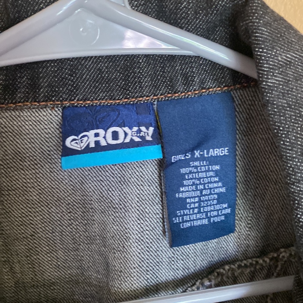 Roxy Denim Jacket Great Condition - Picture 2 of 3